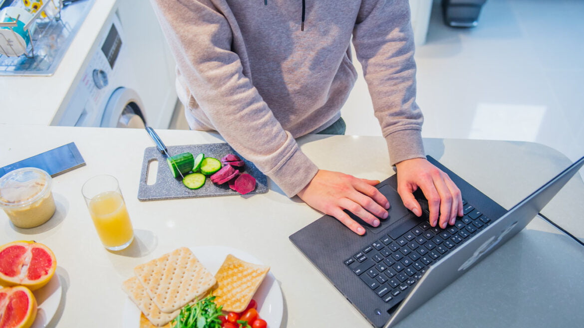 Dieta na home office – pracuj zdalnie i jedz zdrowo